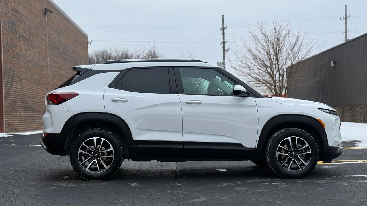 2025 Chevrolet Trailblazer - Image 8 of 21