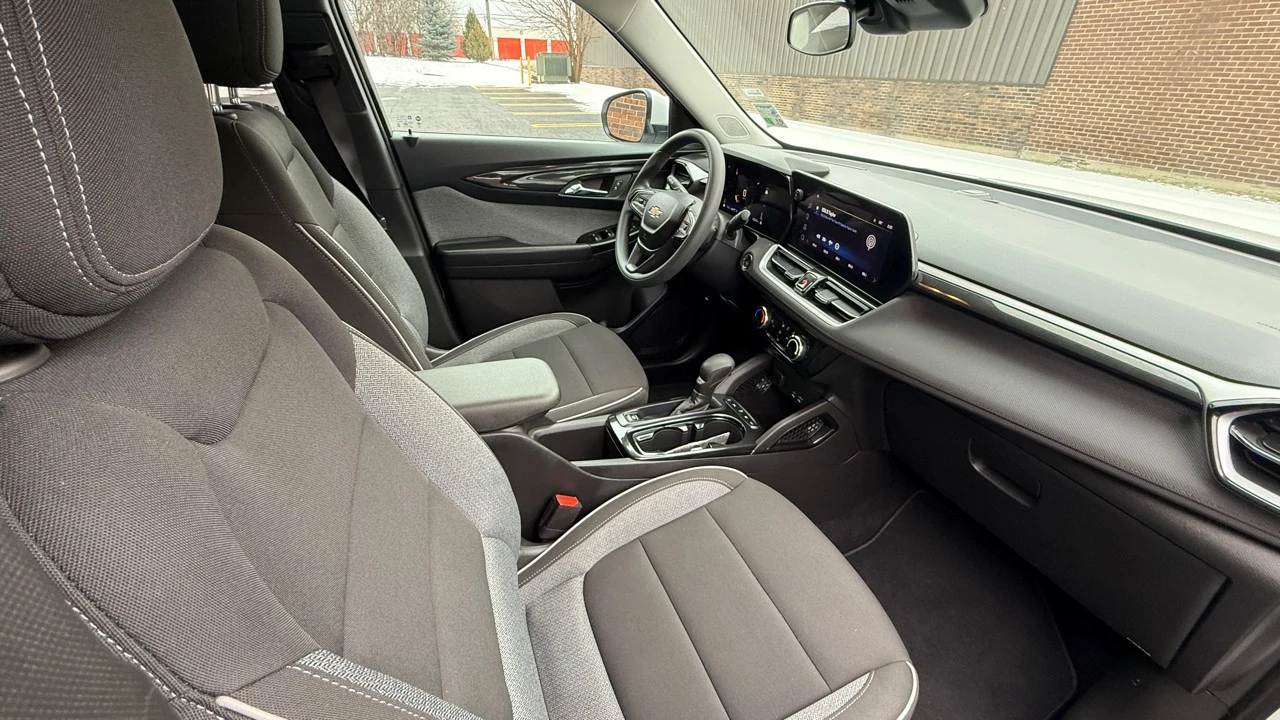2025 Chevrolet Trailblazer - Image 11 of 21