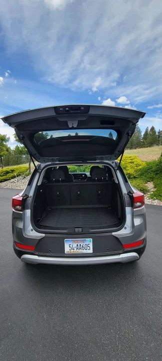 2025 Chevrolet Trailblazer - Image 2 of 14