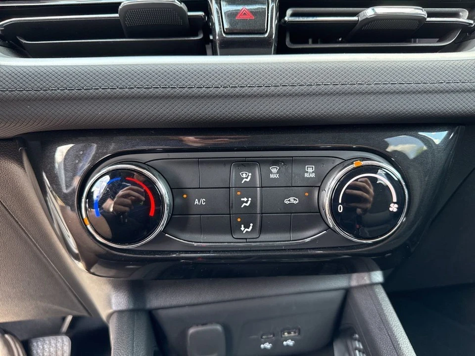 2025 Chevrolet Trailblazer - Image 19 of 21