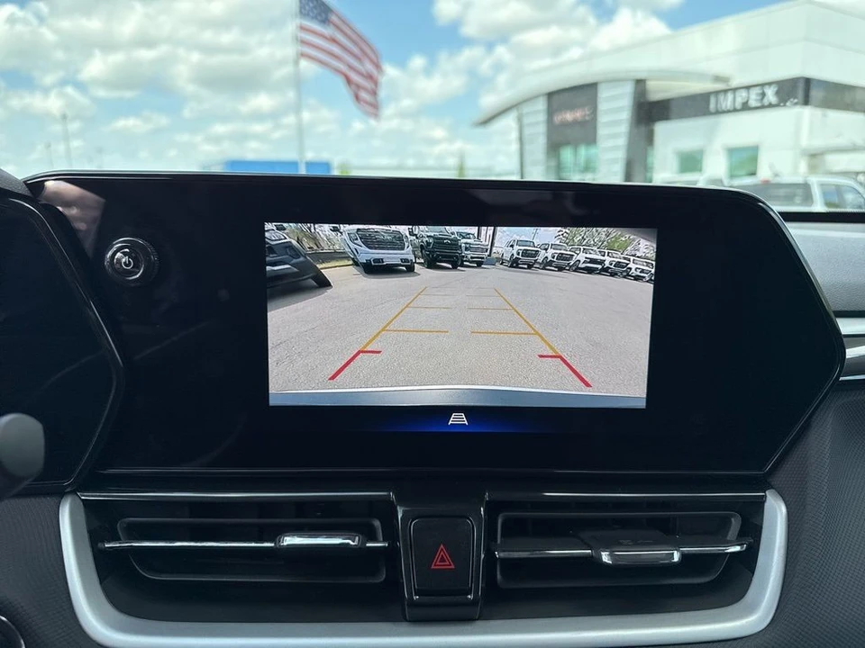 2025 Chevrolet Trailblazer - Image 18 of 21