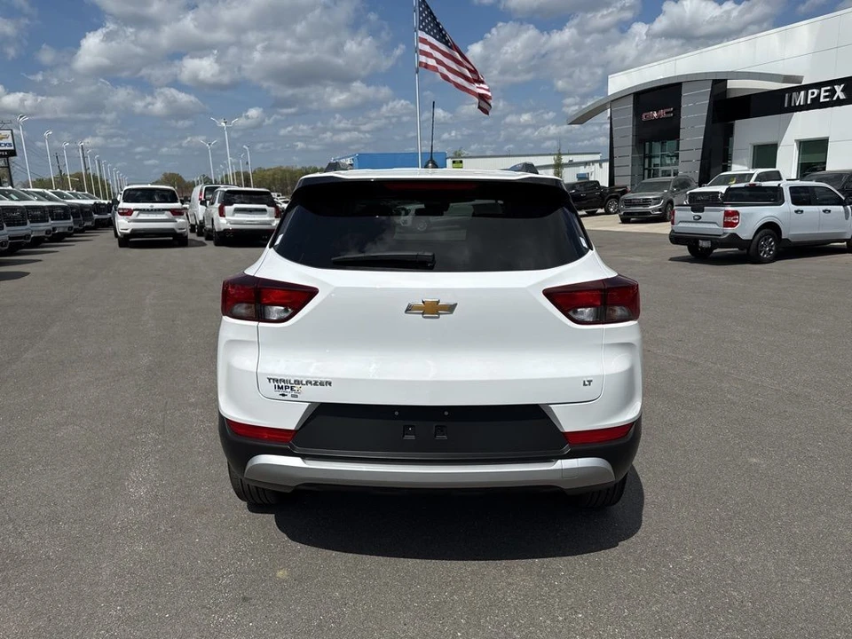 2025 Chevrolet Trailblazer - Image 4 of 21