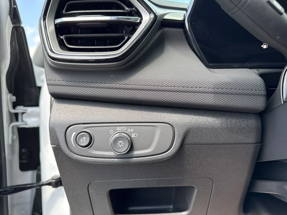 2025 Chevrolet Trailblazer - Image 21 of 21