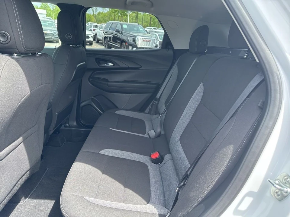 2025 Chevrolet Trailblazer - Image 11 of 21