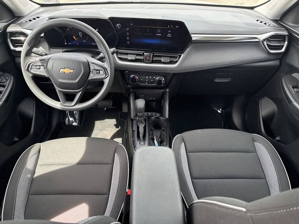 2025 Chevrolet Trailblazer - Image 12 of 21