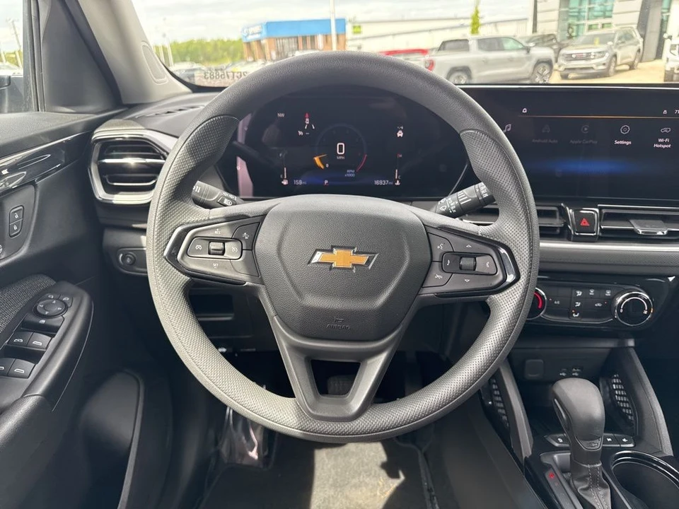 2025 Chevrolet Trailblazer - Image 13 of 21