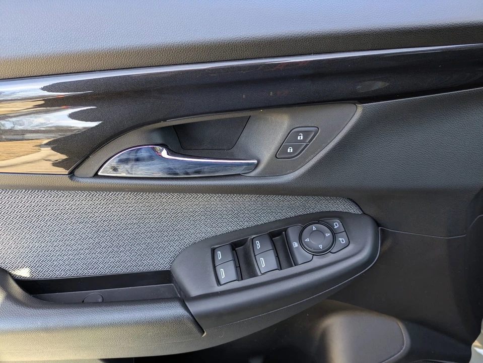 2025 Chevrolet Trailblazer - Image 16 of 21