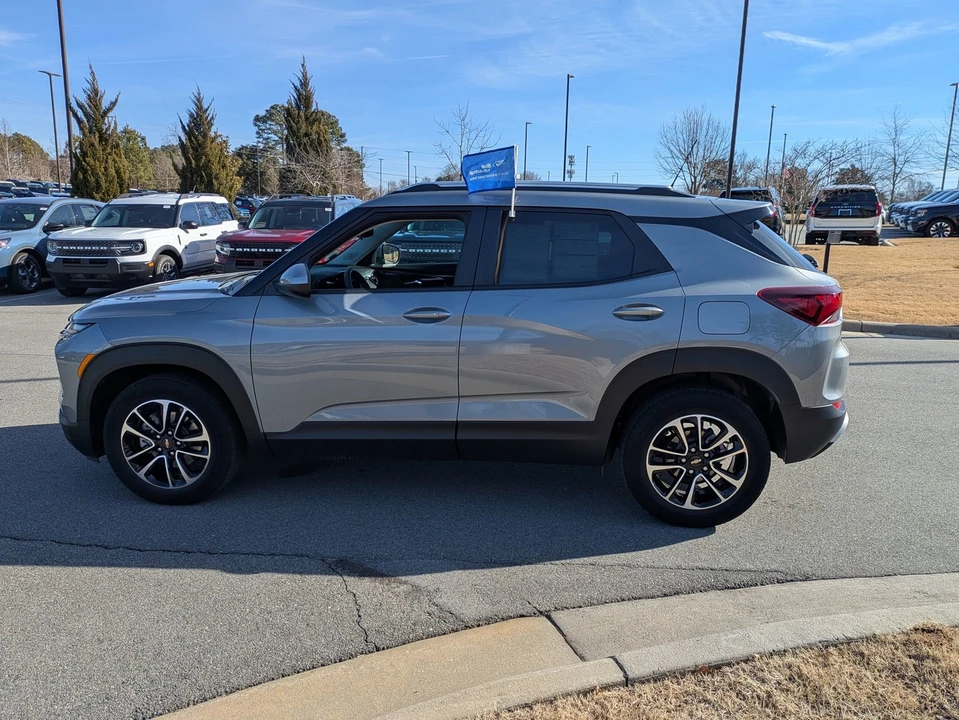 2025 Chevrolet Trailblazer - Image 7 of 21