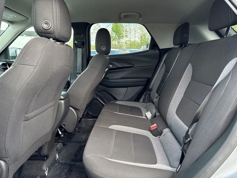 2025 Chevrolet Trailblazer - Image 11 of 21