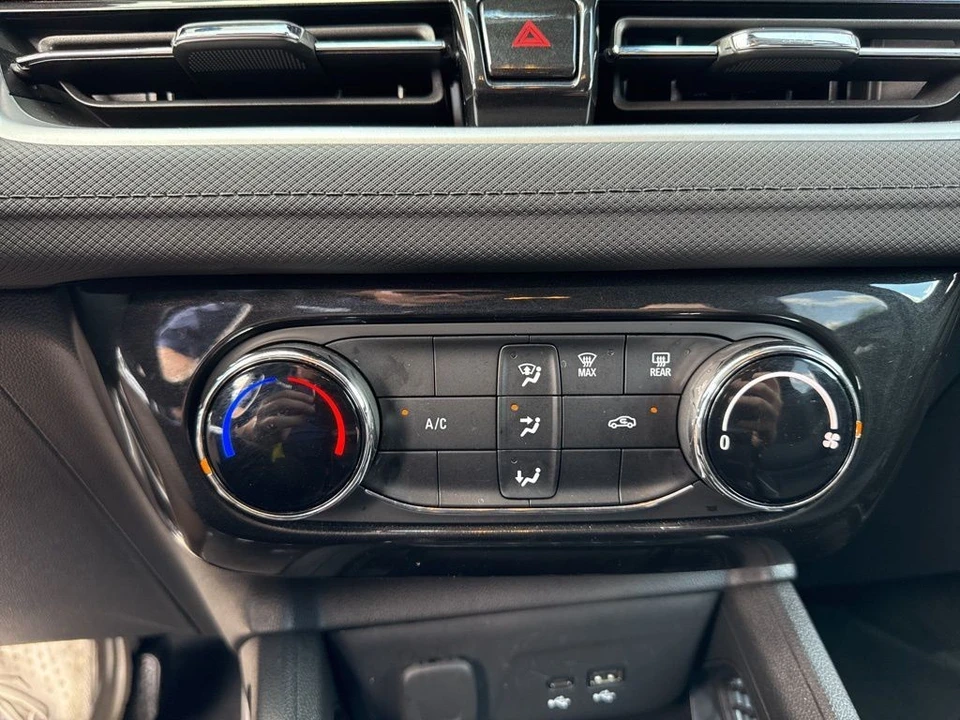 2025 Chevrolet Trailblazer - Image 19 of 21