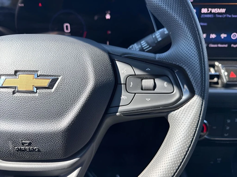 2025 Chevrolet Trailblazer - Image 14 of 21