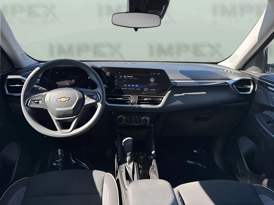 2025 Chevrolet Trailblazer - Image 11 of 21