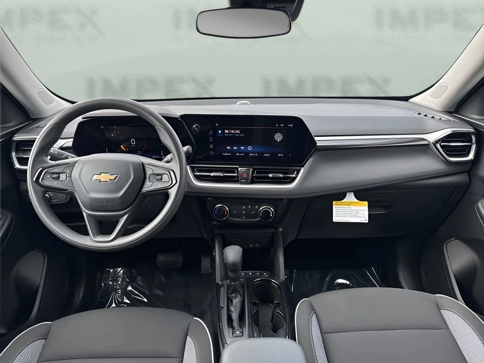 2025 Chevrolet Trailblazer - Image 11 of 21