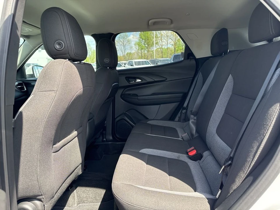 2025 Chevrolet Trailblazer - Image 11 of 21