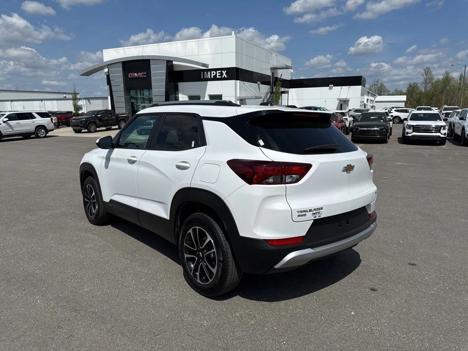 2025 Chevrolet Trailblazer - Image 3 of 21