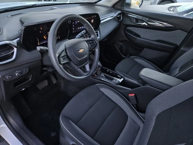 2025 Chevrolet Trailblazer - Image 8 of 12