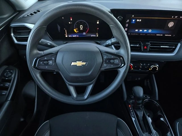 2025 Chevrolet Trailblazer - Image 12 of 21