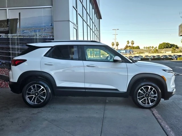2025 Chevrolet Trailblazer - Image 4 of 12