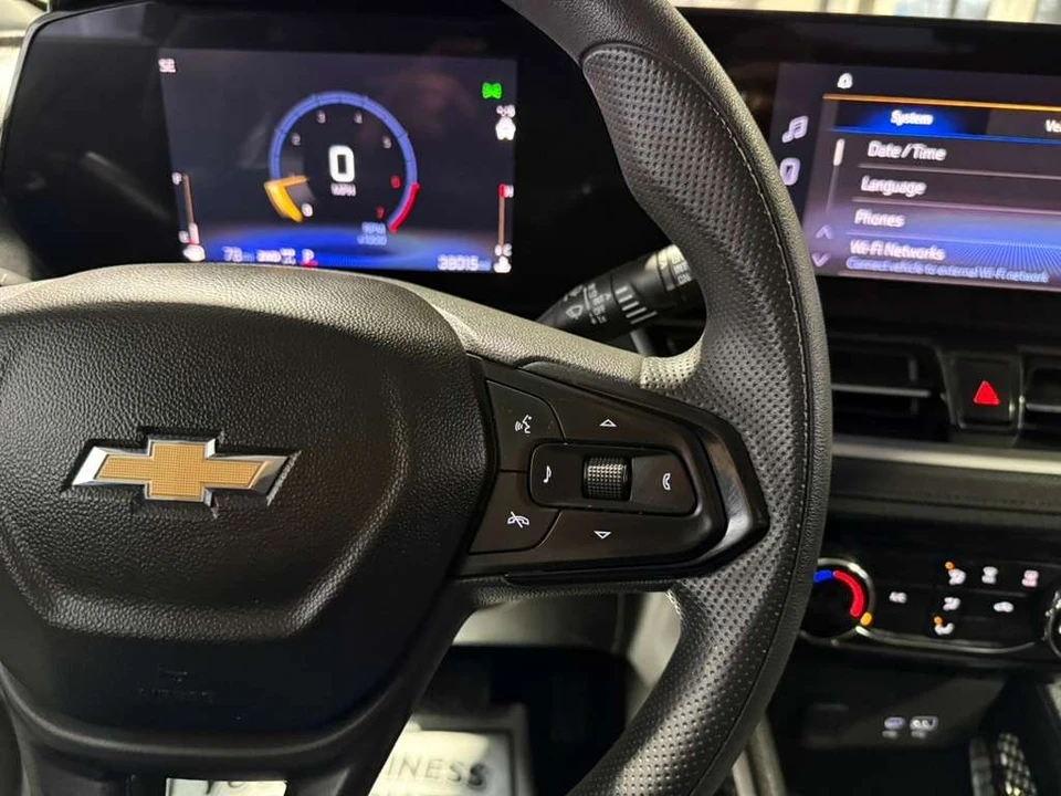 2025 Chevrolet Trailblazer - Image 12 of 21