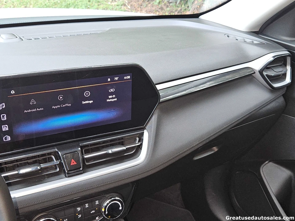 2025 Chevrolet Trailblazer - Image 18 of 21