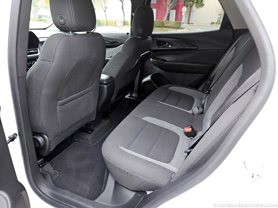 2025 Chevrolet Trailblazer - Image 13 of 21