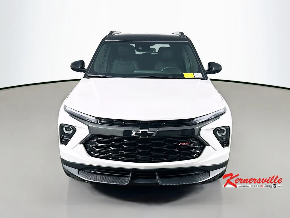 2025 Chevrolet Trailblazer - Image 2 of 21