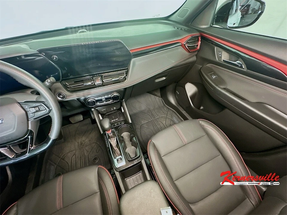2025 Chevrolet Trailblazer - Image 11 of 21