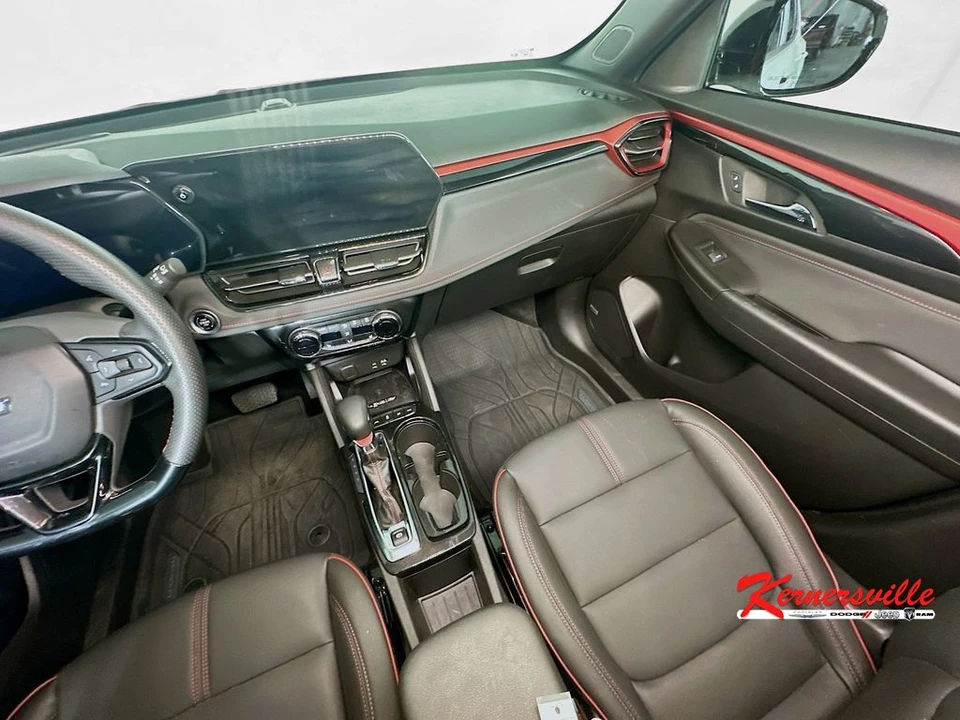 2025 Chevrolet Trailblazer - Image 11 of 21