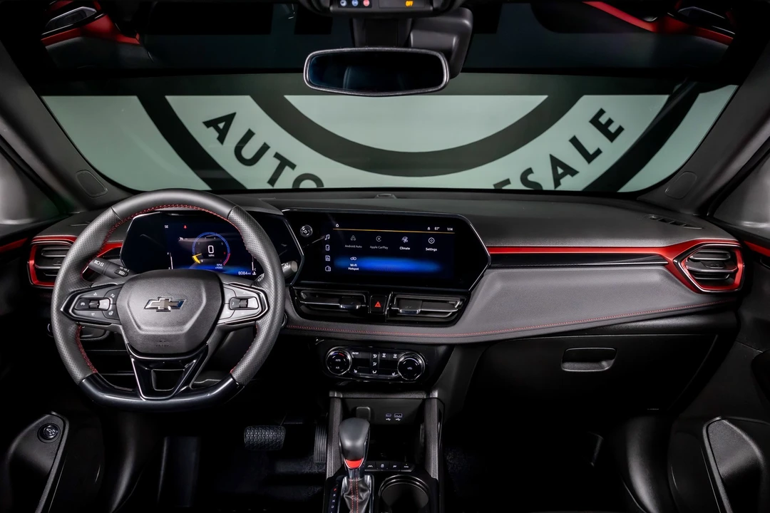 2025 Chevrolet Trailblazer - Image 2 of 12