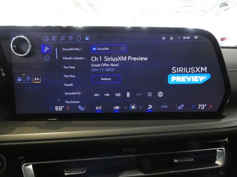 2025 Chevrolet Traverse - Image 12 of 21