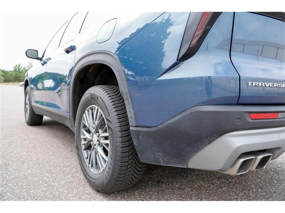 2025 Chevrolet Traverse - Image 30 of 31