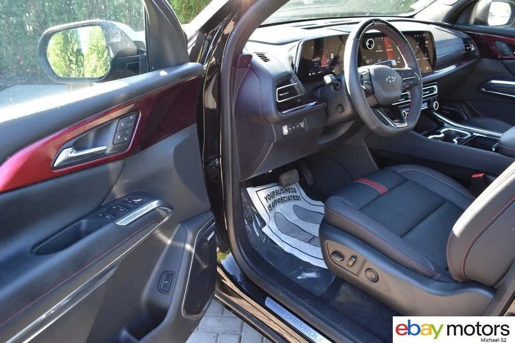 2025 Chevrolet Traverse - Image 11 of 21