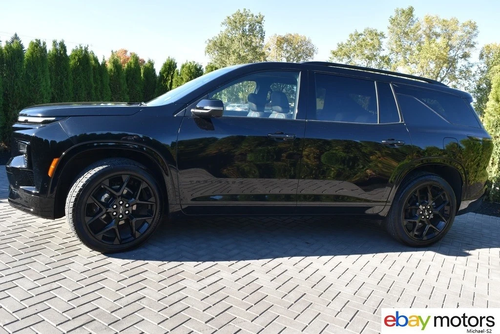 2025 Chevrolet Traverse - Image 8 of 21
