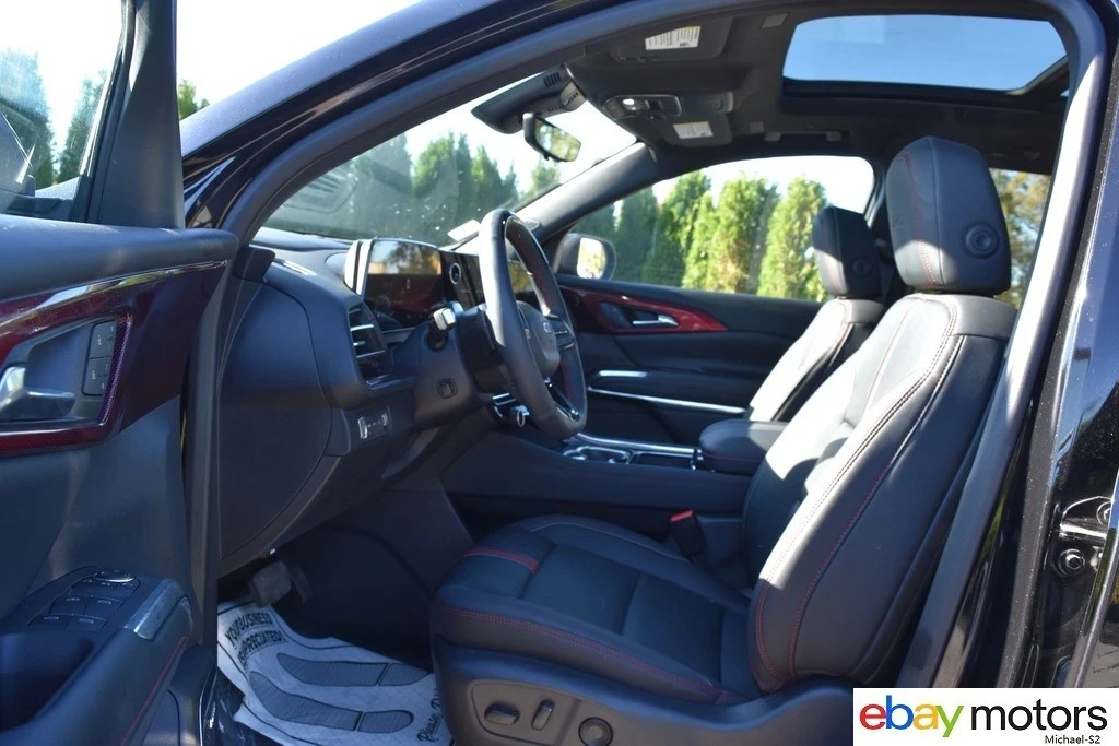2025 Chevrolet Traverse - Image 10 of 21