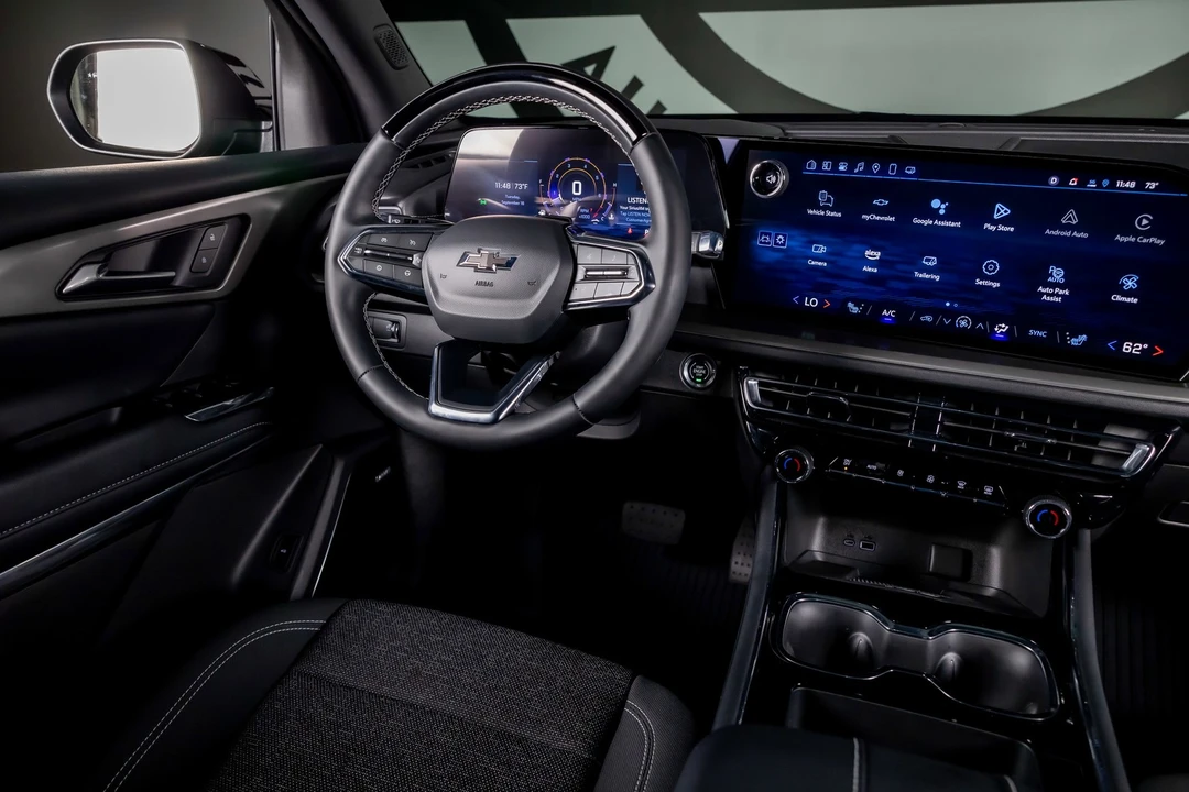 2025 Chevrolet Traverse - Image 7 of 12