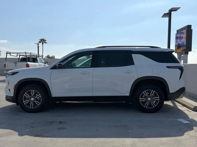 2025 Chevrolet Traverse - Image 4 of 12