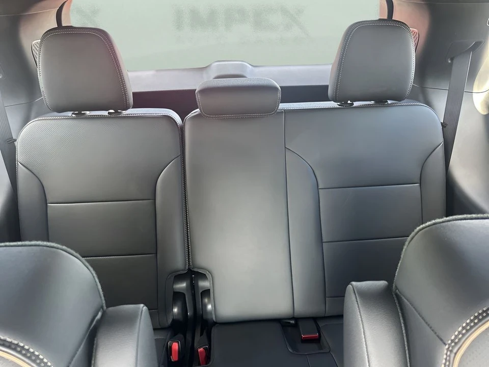 2025 Chevrolet Traverse - Image 14 of 21