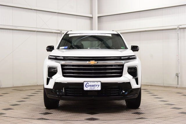 2025 Chevrolet Traverse - Image 2 of 21
