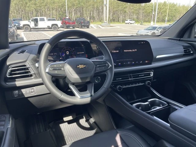 2025 Chevrolet Traverse - Image 6 of 7