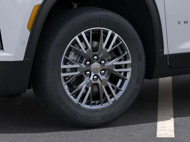 2025 Chevrolet Traverse - Image 9 of 21