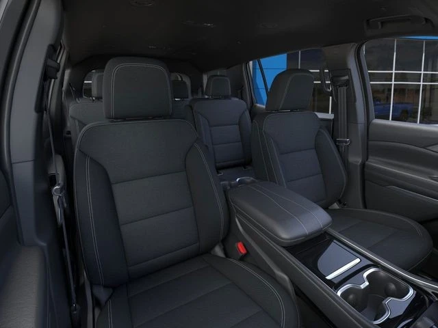 2025 Chevrolet Traverse - Image 16 of 21