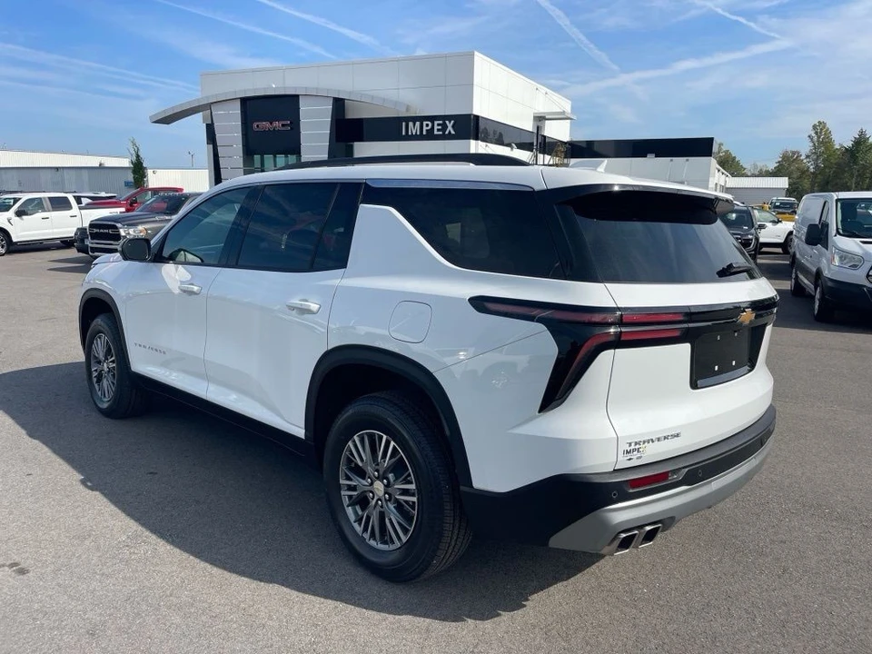 2025 Chevrolet Traverse - Image 3 of 12