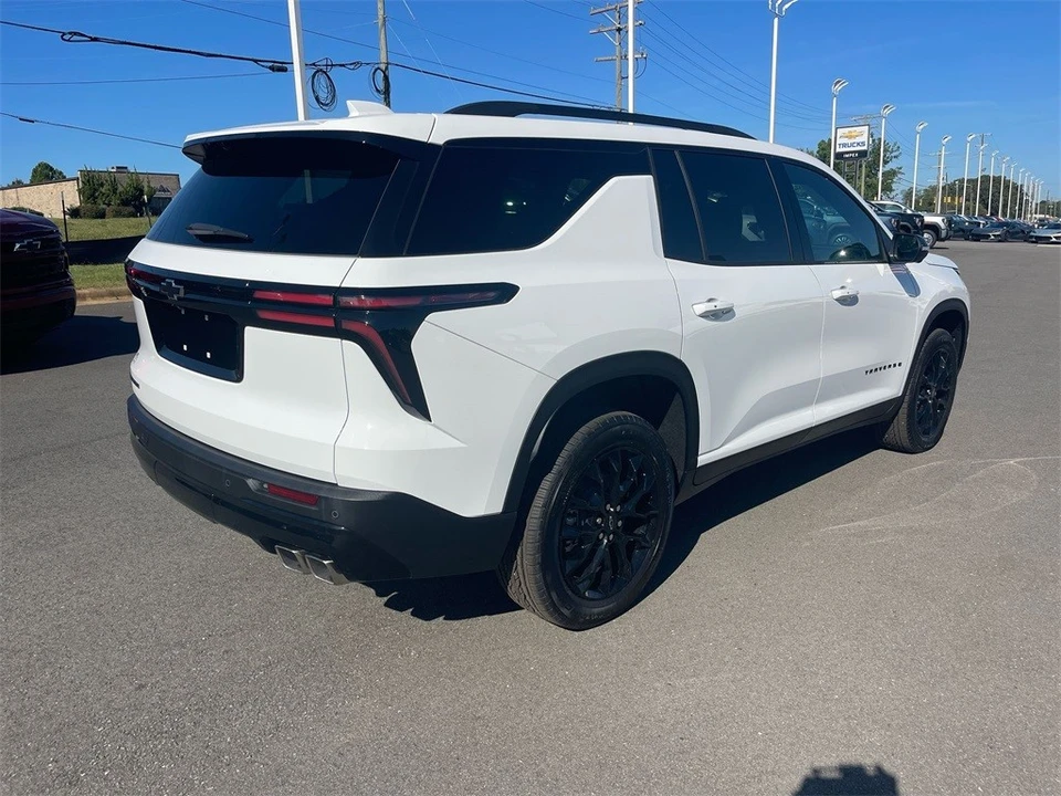 2025 Chevrolet Traverse - Image 5 of 12