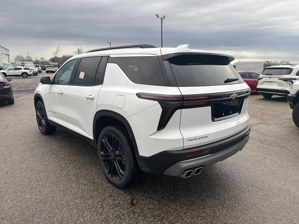 2025 Chevrolet Traverse - Image 2 of 6