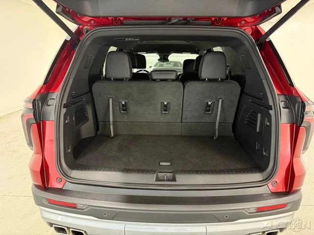 2025 Chevrolet Traverse - Image 8 of 12