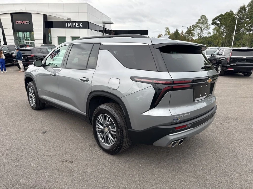 2025 Chevrolet Traverse - Image 3 of 21