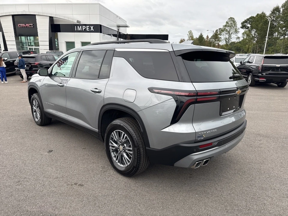 2025 Chevrolet Traverse - Image 3 of 12