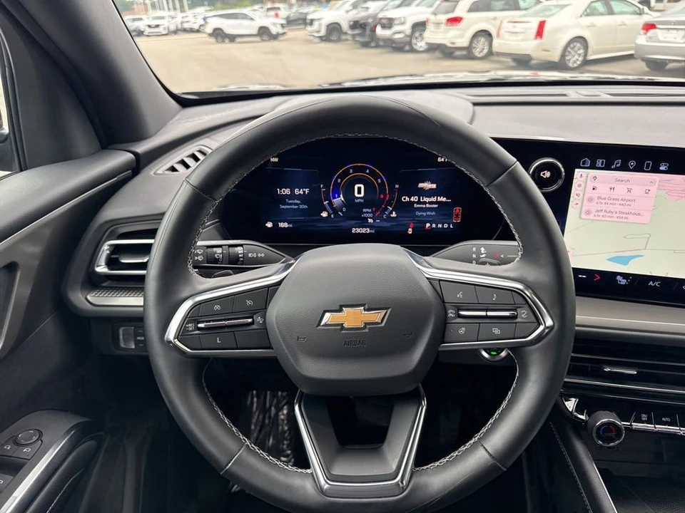 2025 Chevrolet Traverse - Image 14 of 21