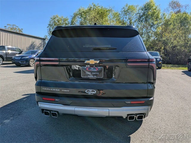 2025 Chevrolet Traverse - Image 5 of 12