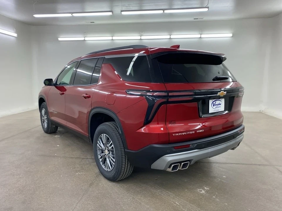 2025 Chevrolet Traverse - Image 7 of 12